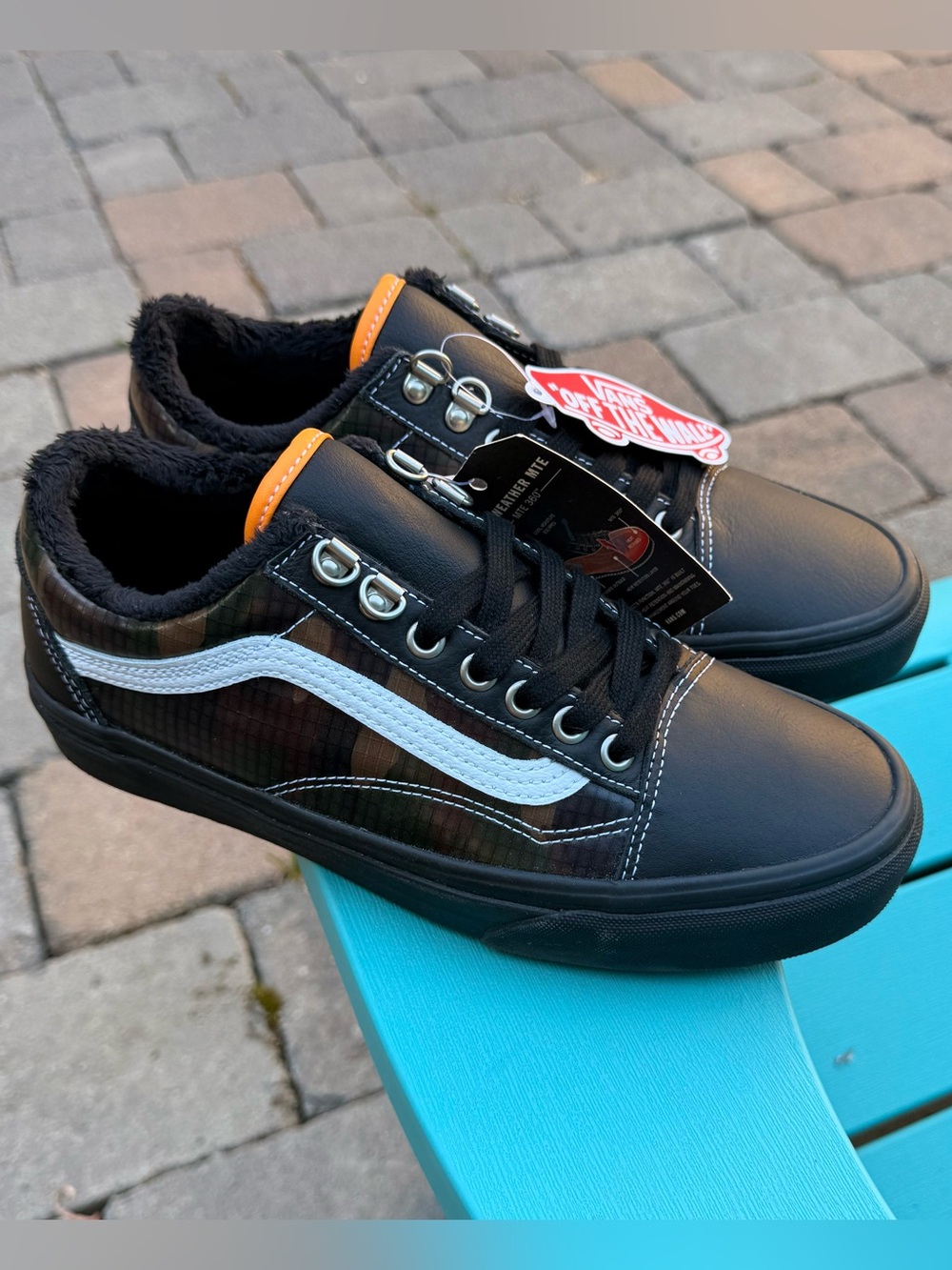 VANS Old Skool MTE Black/Camo All Weather Sneakers - Unisex Women’s 8.5; Men's 7